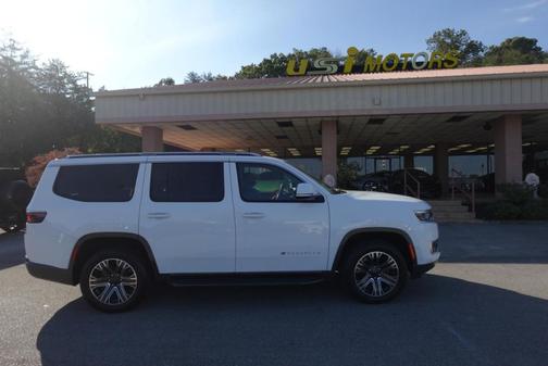 2022 Jeep Wagoneer Series III 4x2
