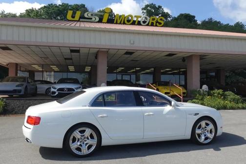 Glacier White 2014 Bentley Flying Spur Base