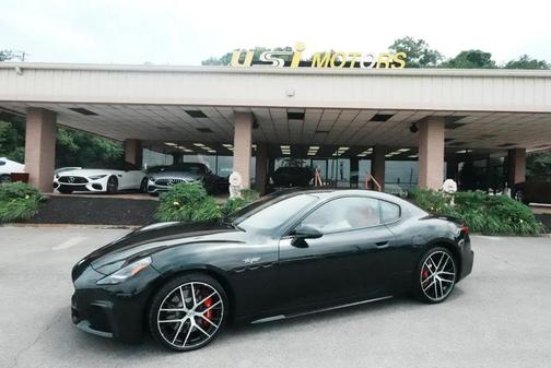 Nero Ribelle Metallic 2024 Maserati GranTurismo Trofeo