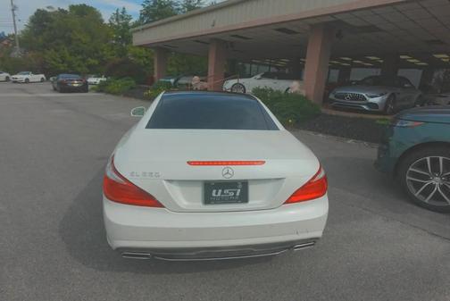 Diamond White 2013 Mercedes-Benz SL-Class SL550R
