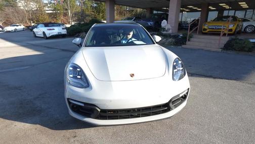 2023 Porsche Panamera Base
