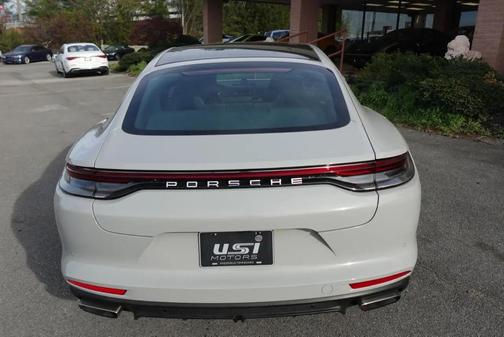 2023 Porsche Panamera Base