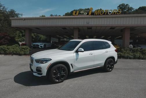 White 2019 BMW X5 xDrive40i