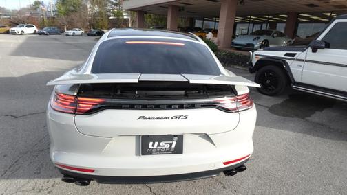 2022 Porsche Panamera GTS