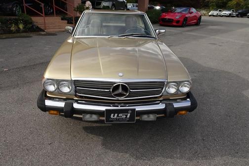 1988 Mercedes-Benz SL-Class 560SL