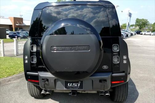2023 Land Rover Defender 110 V8