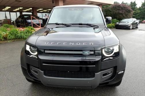 2023 Land Rover Defender 110 V8
