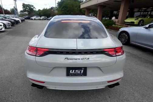 2022 Porsche Panamera GTS