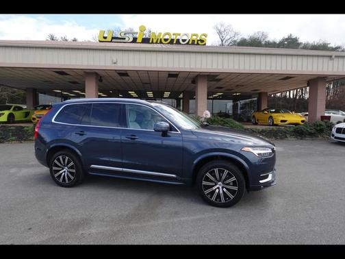 2023 Volvo XC90 B5 Plus