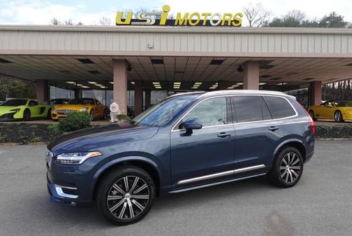 2023 Volvo XC90 B5 Plus