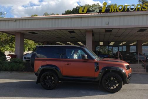 2023 Land Rover Defender V8