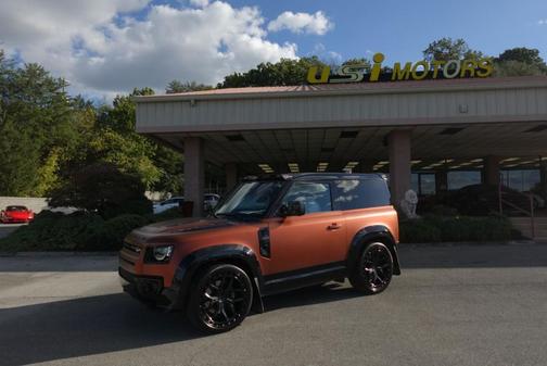 2023 Land Rover Defender V8