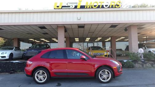 2023 Porsche Macan Base