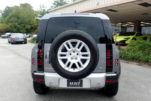 2023 Land Rover Defender 90 S