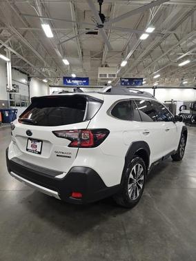 2025 Subaru Outback Touring XT