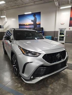 2022 Toyota Highlander XSE