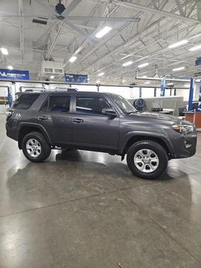 2022 Toyota 4Runner SR5