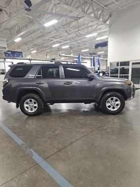 2022 Toyota 4Runner SR5