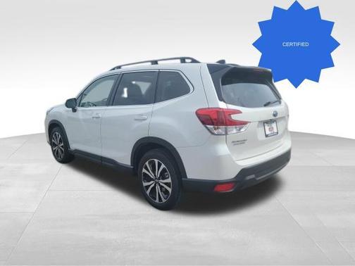 Crystal White Pearl 2024 Subaru Forester Limited