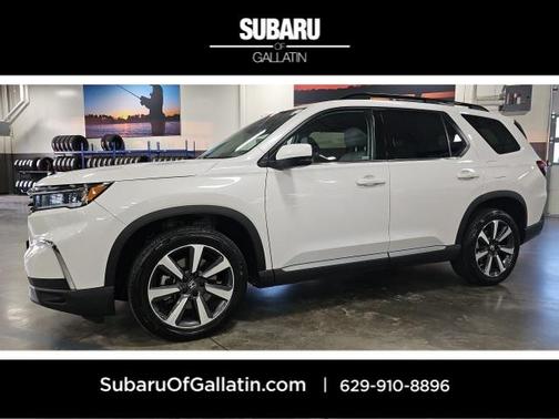 2023 Honda Pilot Touring 8-Passenger
