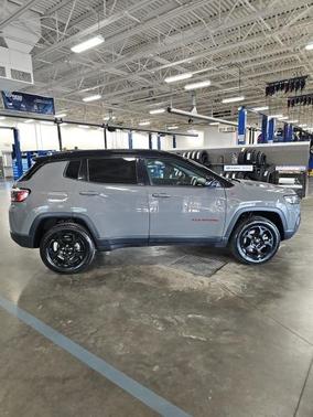 2023 Jeep Compass Trailhawk