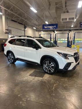 2025 Subaru Ascent Limited 8-Passenger