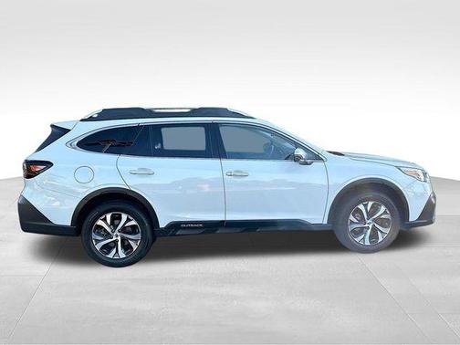 Crystal White Pearl 2021 Subaru Outback Touring