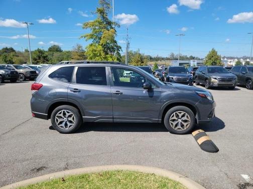 2022 Subaru Forester Premium