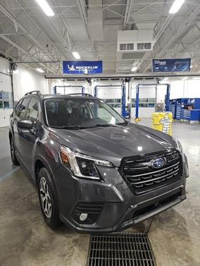 2022 Subaru Forester Premium