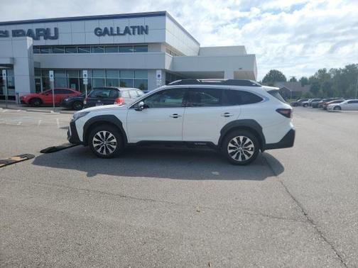 2023 Subaru Outback Touring XT