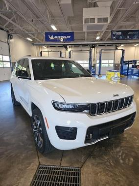 2022 Jeep Grand Cherokee Overland
