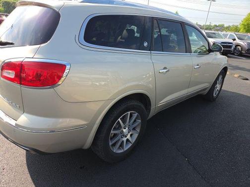 Sparkling Silver Metallic 2016 Buick Enclave Leather