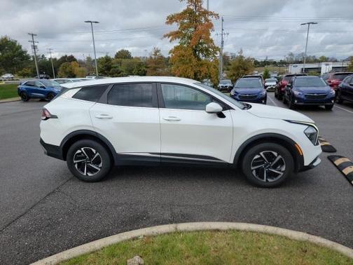 2023 Kia Sportage Hybrid LX
