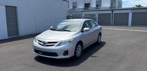 Classic Silver Metallic 2012 Toyota Corolla LE