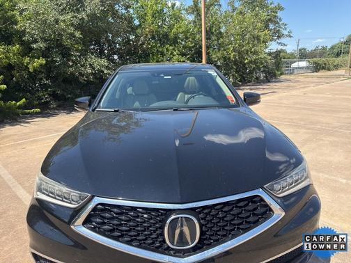 2018 Acura TLX 