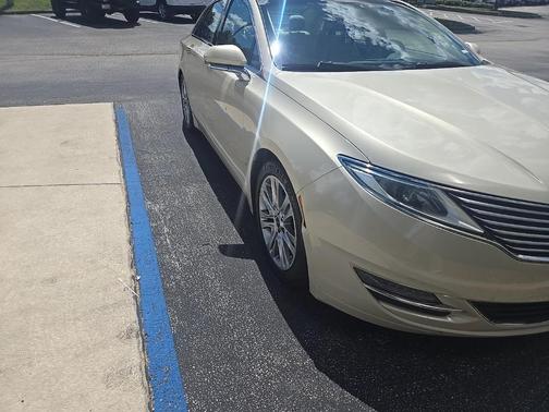 2015 Lincoln MKZ Base