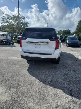 2022 GMC Yukon SLT