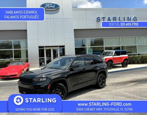 2023 Jeep Grand Cherokee LAREDO