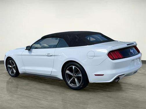 2015 Ford Mustang V6