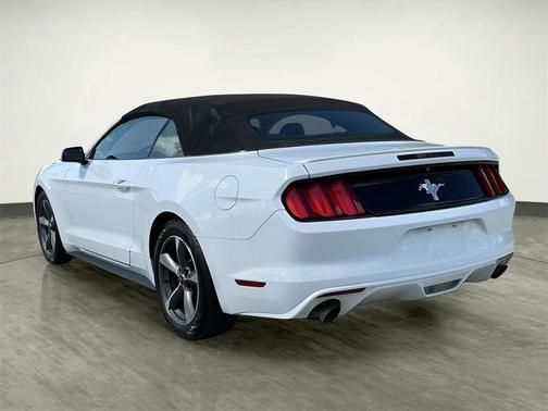 2015 Ford Mustang V6