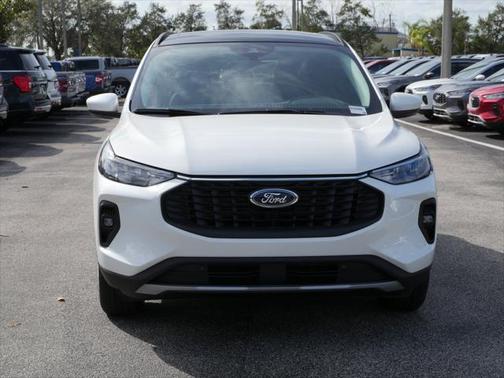 2025 Ford Escape SE