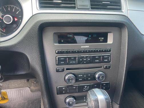 2014 Ford Mustang V6 Premium