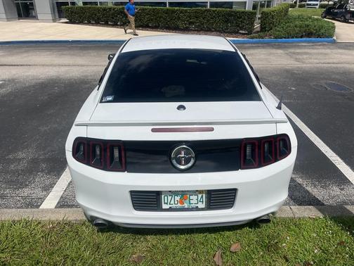 2014 Ford Mustang V6 Premium