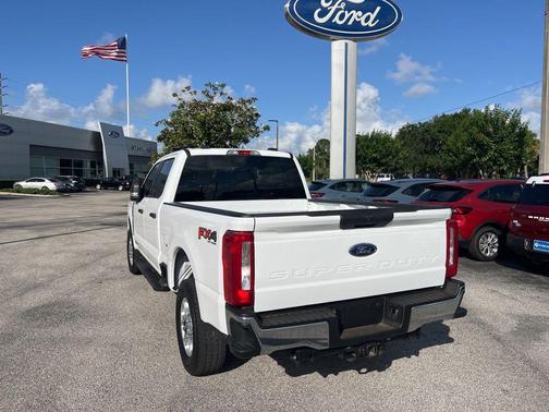 Oxford White 2025 Ford F-250 XLT