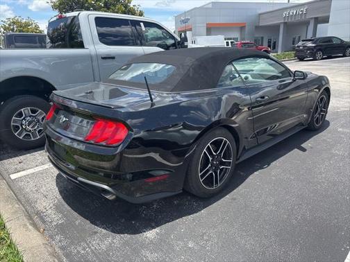 2022 Ford Mustang EcoBoost Premium
