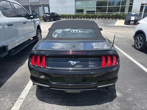 2022 Ford Mustang EcoBoost Premium