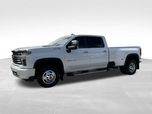 Iridescent Pearl Tricoat 2022 Chevrolet Silverado 3500 High Country