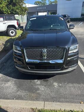 2024 Lincoln Navigator Premiere