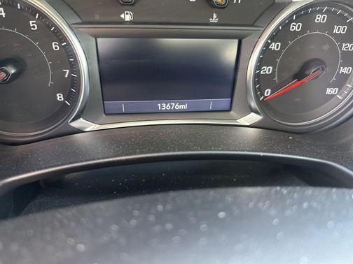 Iridescent Pearl Tricoat 2024 Chevrolet Equinox Premier w/1LZ