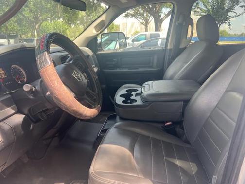 2018 RAM 2500 Tradesman Crew Cab 4x2 6'4' Box